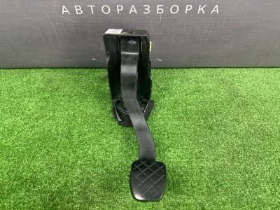 Педаль сцепления Skoda Fabia 2 2011 HB