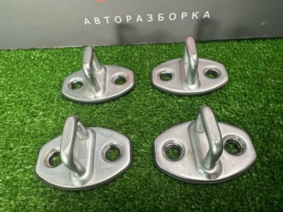 Ответная часть замка двери Skoda Fabia 2 2011 HB