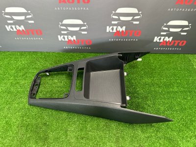 Накладка центральной консоли Kia Rio X 2021