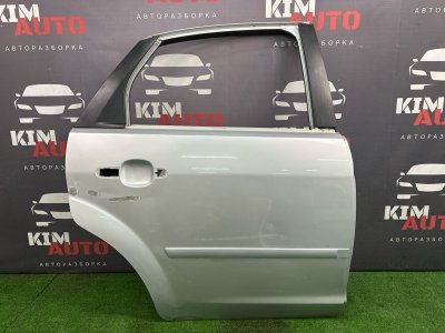 Дверь Ford Focus 2 2007 HB