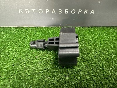 Кронштейн фары Kia Rio X 2021