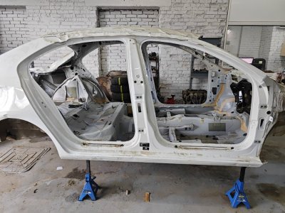 Порог правый со стойкой Skoda Rapid 2016