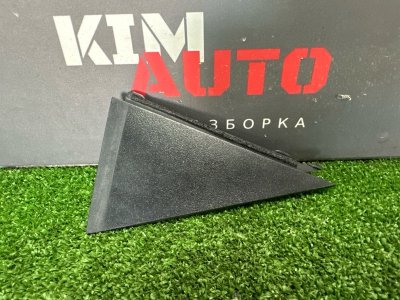Накладка двери наружная треугольник Kia Rio 3 2014 QB