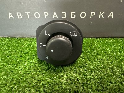 Блок управления зеркалами Skoda Rapid 2016