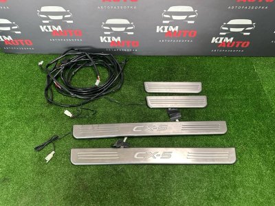 Накладка порога с подсветкой Mazda CX-5 2016 KE