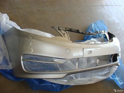 Передний бампер в цвер кузова Kia Rio 3