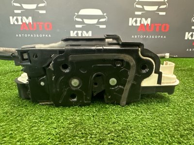 Замок двери Skoda Rapid 2016