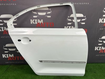 Дверь с повреждениями Skoda Rapid 2016
