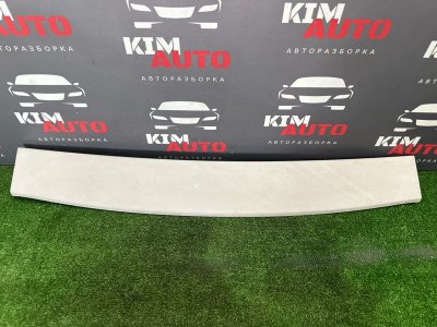 Накладка крышки багажника верхняя Ford Focus 2 2007 HB