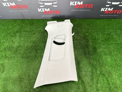 Накладка центральной стойки верхняя Skoda Rapid 2016