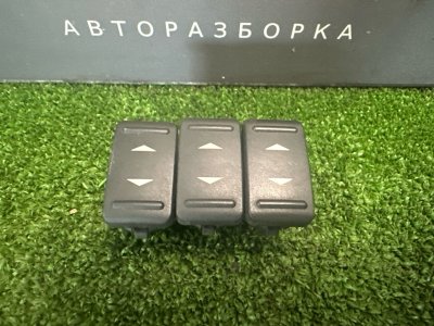 Кнопка стеклоподъемника Ford Focus 2 2007 HB