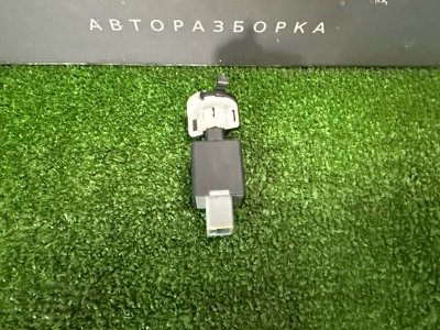 Выключатель стоп-сигнала(лягушка) Hyundai Creta GS 2018