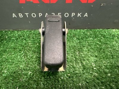 Крючок багажника Skoda Fabia 2 2012 HB