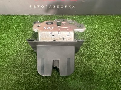 Замок крышки багажника Skoda Octavia 2014 A7