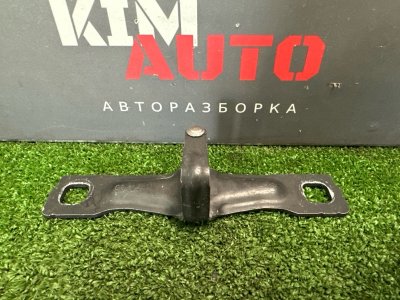 Ответная часть замка багажника Skoda Octavia 2014 A7