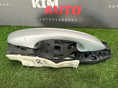 Ручка двери наружная в сборе Skoda Octavia 2014 A7