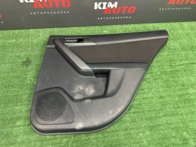 Обшивка двери Kia Cerato 2 TD 2011