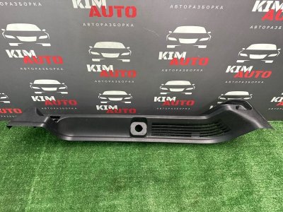 Направляющая шторки багажника Kia Ceed SW 2011 ED
