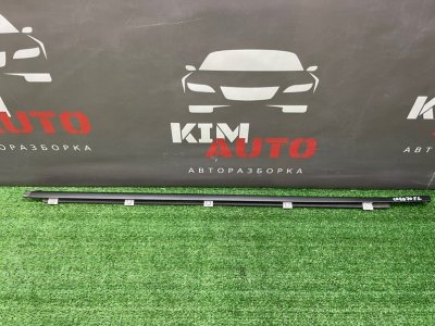Уплотнитель стекла наружный (Бархотка) Kia Ceed 1 HB 2011 ED