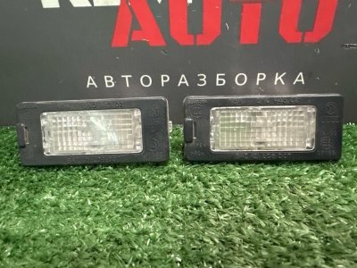 Плафон подсветки номера Skoda Yeti 2014