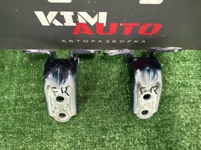 Петли двери Hyundai Elantra 4 HD 06-11 2007