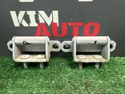 Петли крышки багажника Kia Sportage 2 2009 KM