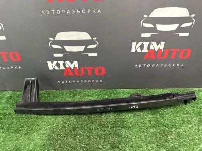 Направляющая стекла двери Hyundai Elantra 4 HD 06-11 2007