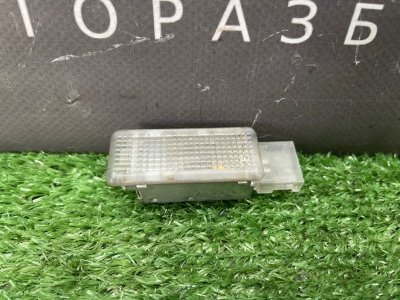 Плафон подсветки салона Skoda Fabia 2 2011