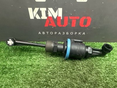Главный цилиндр сцепления Kia Rio X 2021
