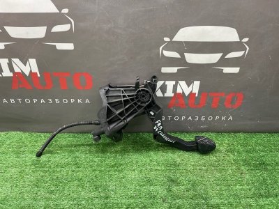 Педаль сцепления Skoda Fabia 2 2011