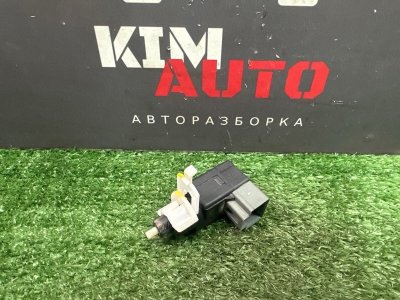 Выключатель стоп-сигнала(лягушка) Kia Rio 3 2014 QB