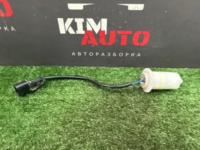 Датчик уровня бачка омывателя Kia Rio X 2021