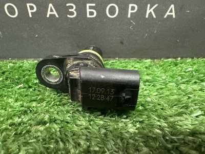 Датчик положения распредвала Skoda Octavia 2014 A7