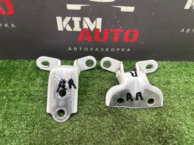 Петли двери Hyundai Creta GS 2017