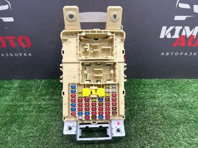 Блок предохранителей салонный Kia Rio X 2021