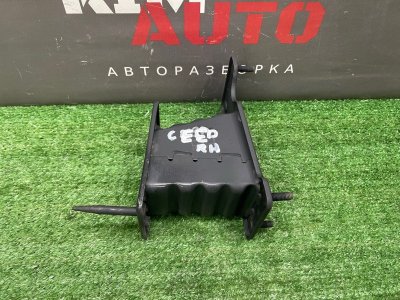 Кронштейн усилителя бампера Kia Ceed 1 HB 2011 ED