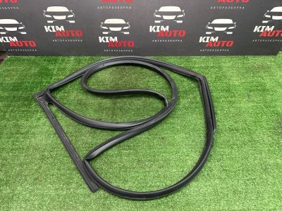 Уплотнитель двери Kia Rio 3 2014 QB