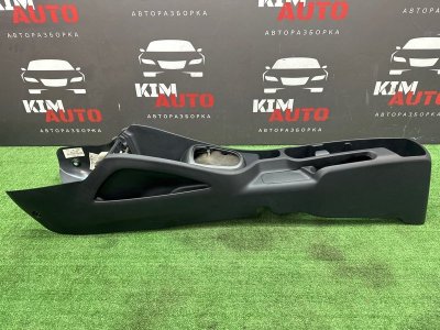 Консоль между сидений Kia Rio 3 2014 QB