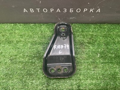 Кронштейн переднего подрамника Skoda Fabia 2 2011