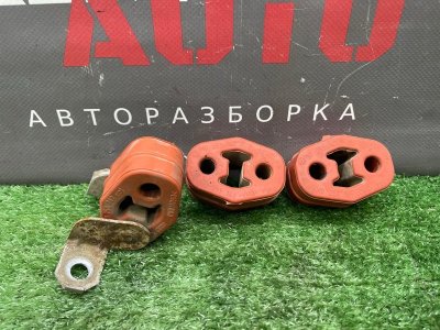 Крепление глушителя Skoda Fabia 2 2011