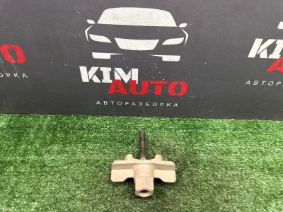 Крепление запасного колеса Kia Rio 3 2014 QB