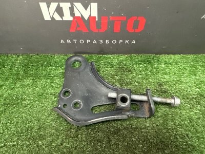 Кронштейн генератора Kia Rio 4 2019 FB