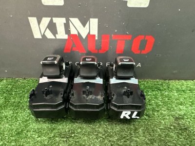 Кнопка стеклоподъемника Kia Rio 4 2019 FB