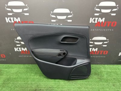 Обшивка двери Volkswagen Polo 2012