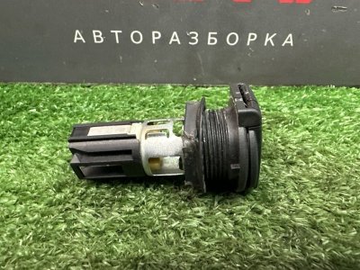 Розетка 12V Skoda Yeti 2014