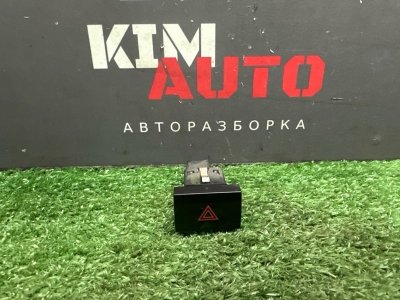 Кнопка аварийной сигнализации Volkswagen Polo 2017