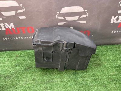 Ящик с крышкой АКБ Ford Focus 2 2009 CB