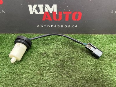 Датчик уровня бачка омывателя Kia Rio 4 2019 FB