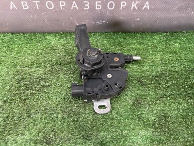 Замок капота Ford Focus 2 2009 CB