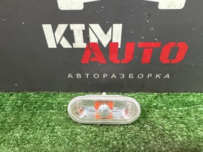 Повторитель поворота в крыло Volkswagen Polo 2017